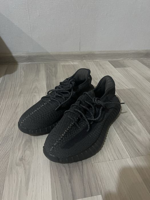 Adidas yeezy 350 v2 boost Reflective 45 номер черни