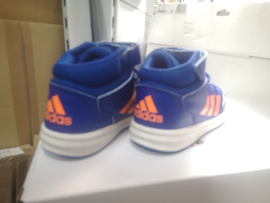 Кецове ADIDAS почти нови