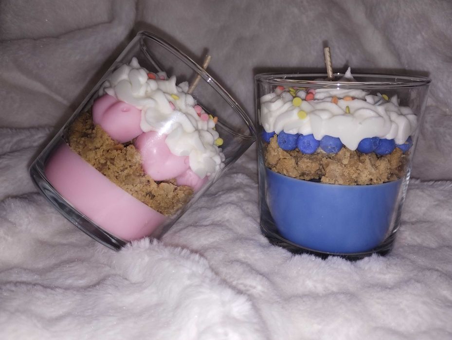 Ръчно изработени ароматни свещи и букети от соев восък