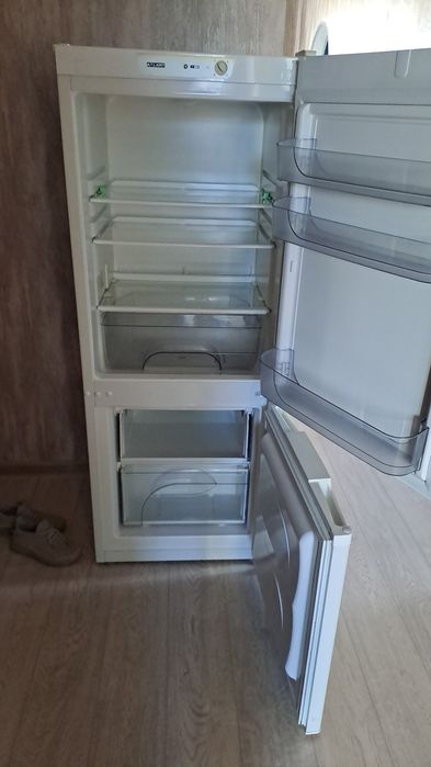 Холодильник продам