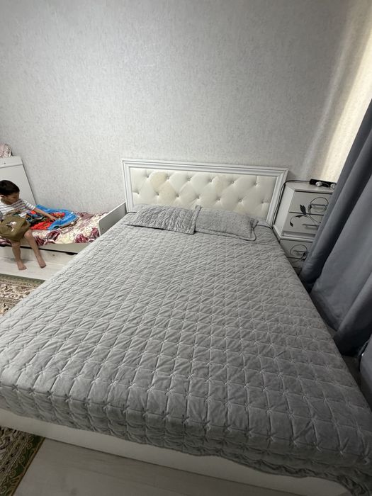 Продаю бу спальный гарнитур