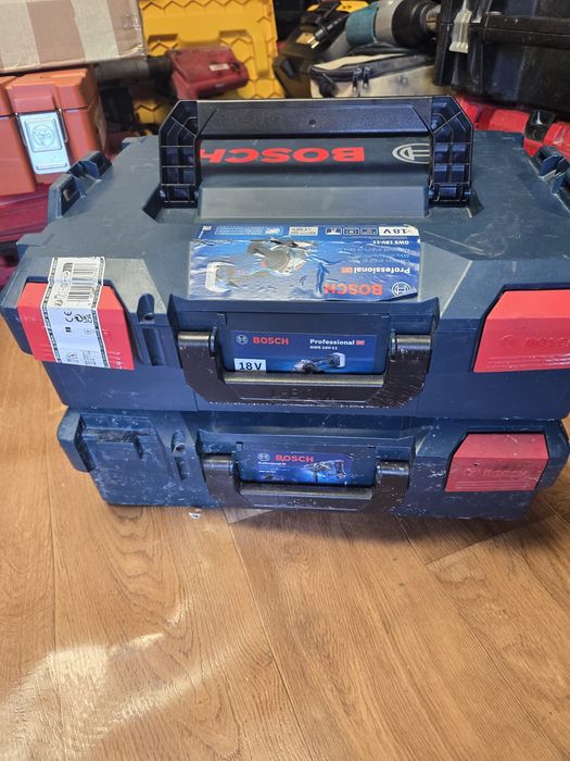 Set 6Bosch 100%originale aduse de afara 5bateri+incarc +cutii