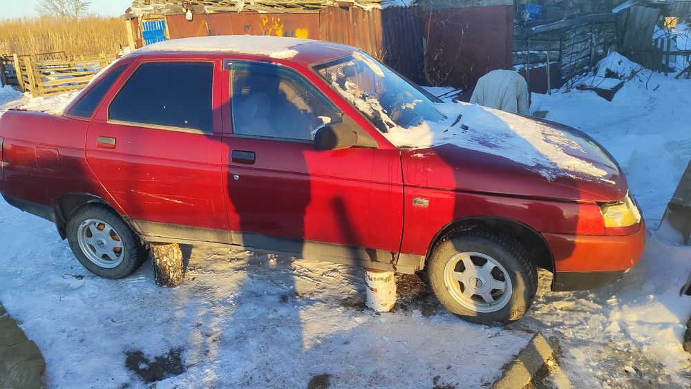 Автомобиль Ваз 21110