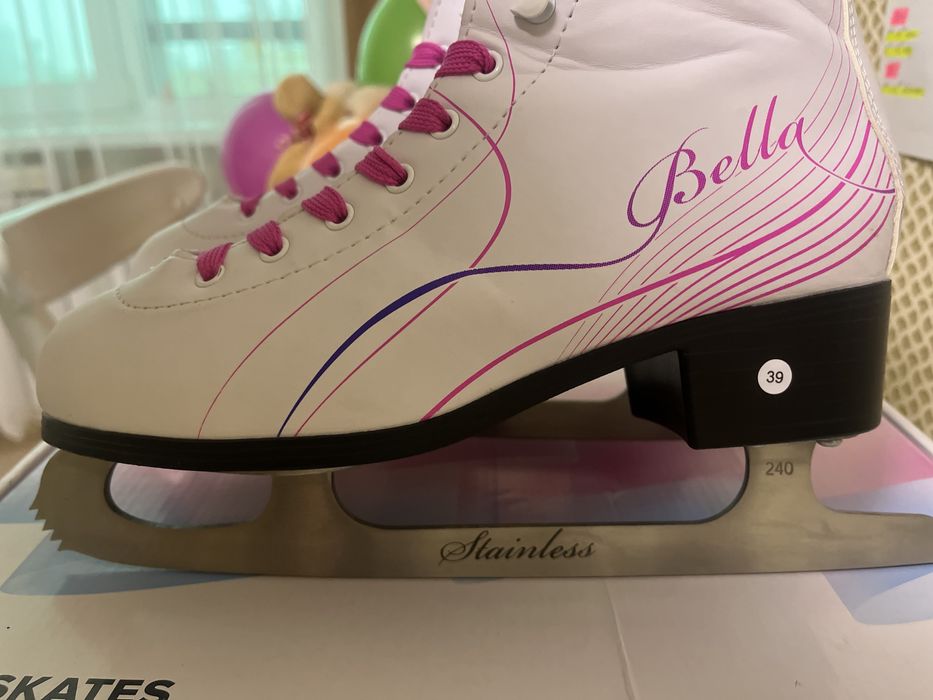 Фигурные коньки