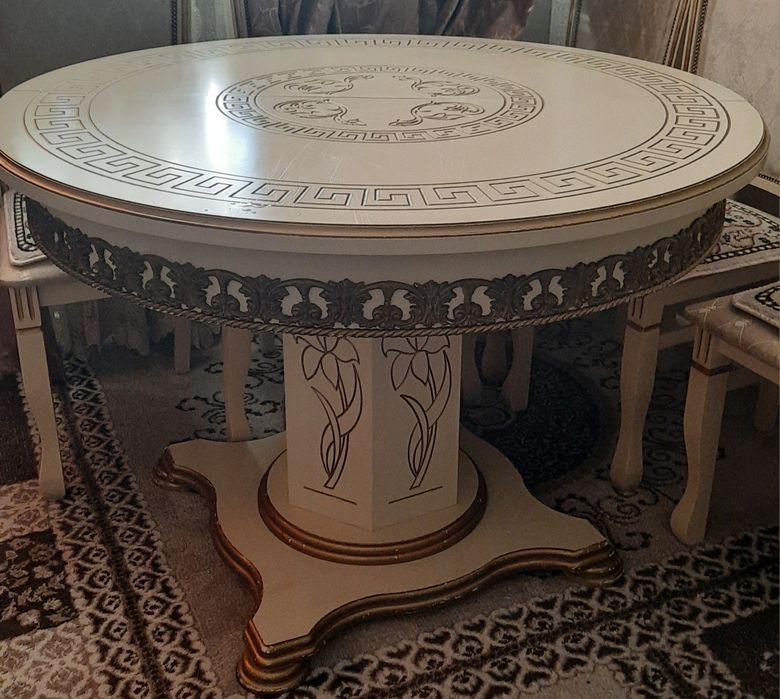 Продаю стол 2в1 для гостиной