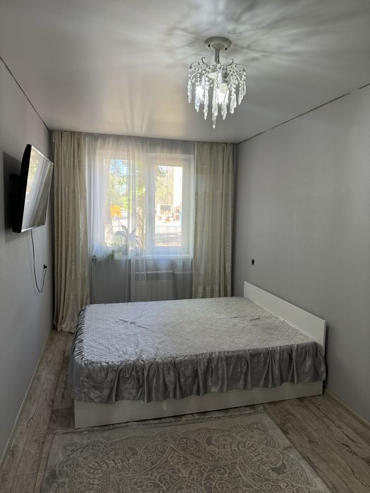 Продам кровать с матрасом