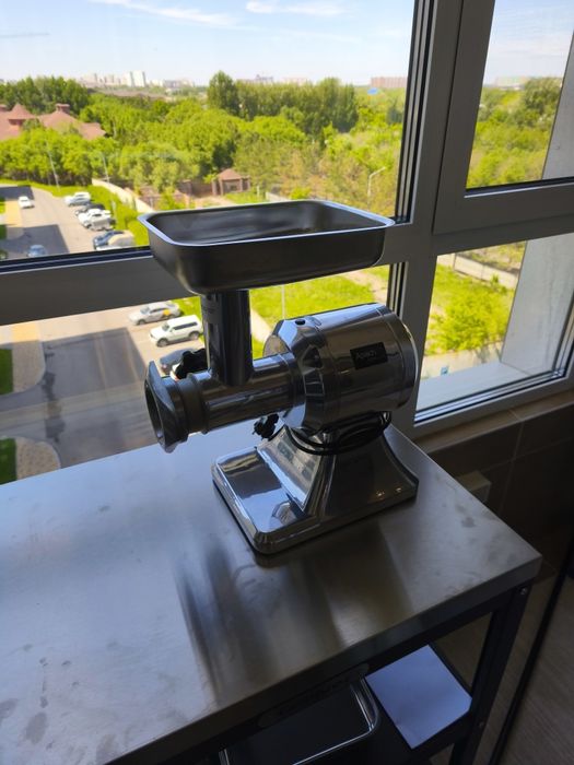 Продам мясорубку