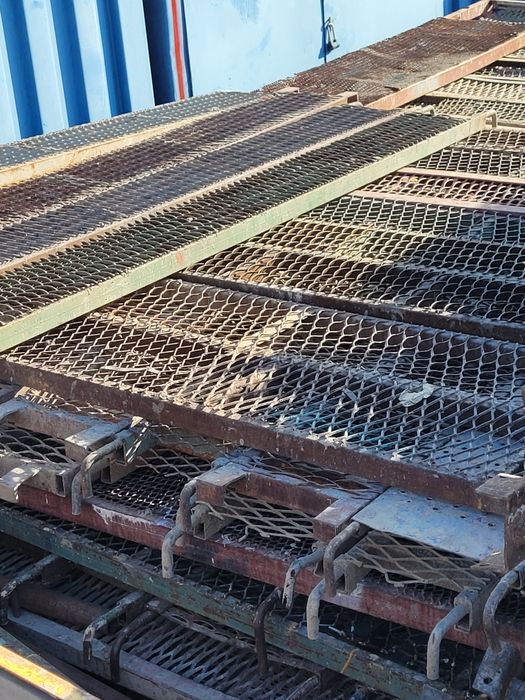 Покупаем леса строительные...