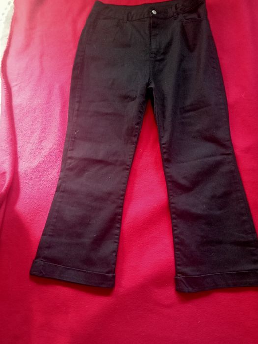 Продам мужские джинсы