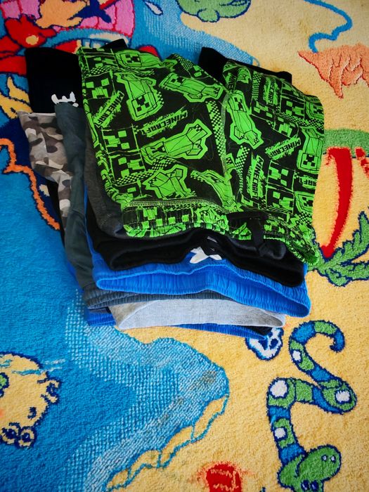 Lot pantaloni scurți ca noi 128
