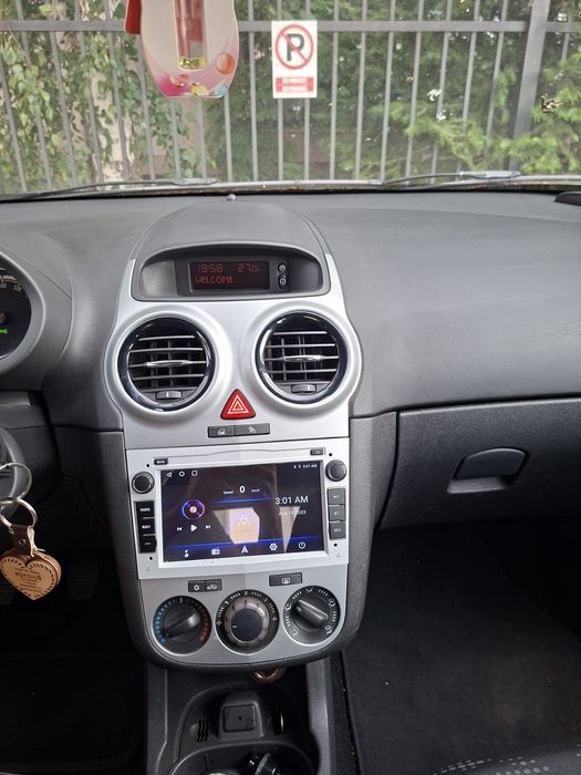 Vând Opel Corsa 2012