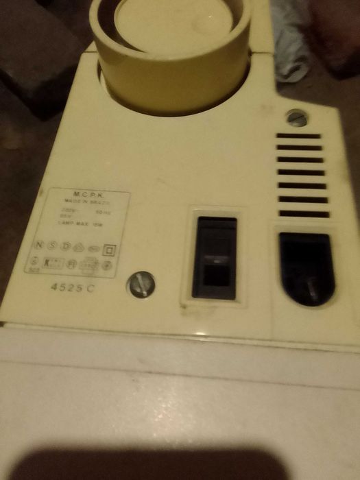 Шевна машина Singer style електрическа