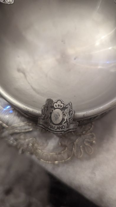 Продам очень красивую пепельницу