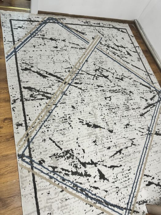 Продам ковер 2/3