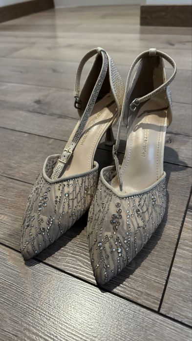 Продам туфли 37,5-38 размера