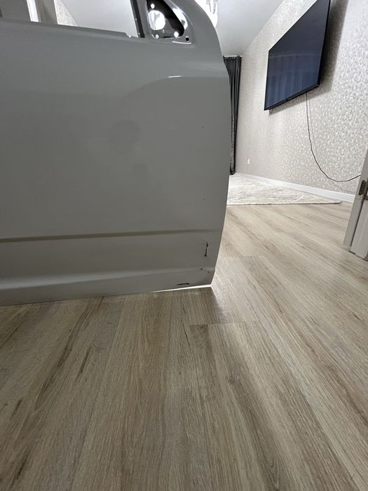 Продам дверь на кобальт