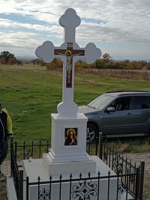 Răstignire de vânzare.