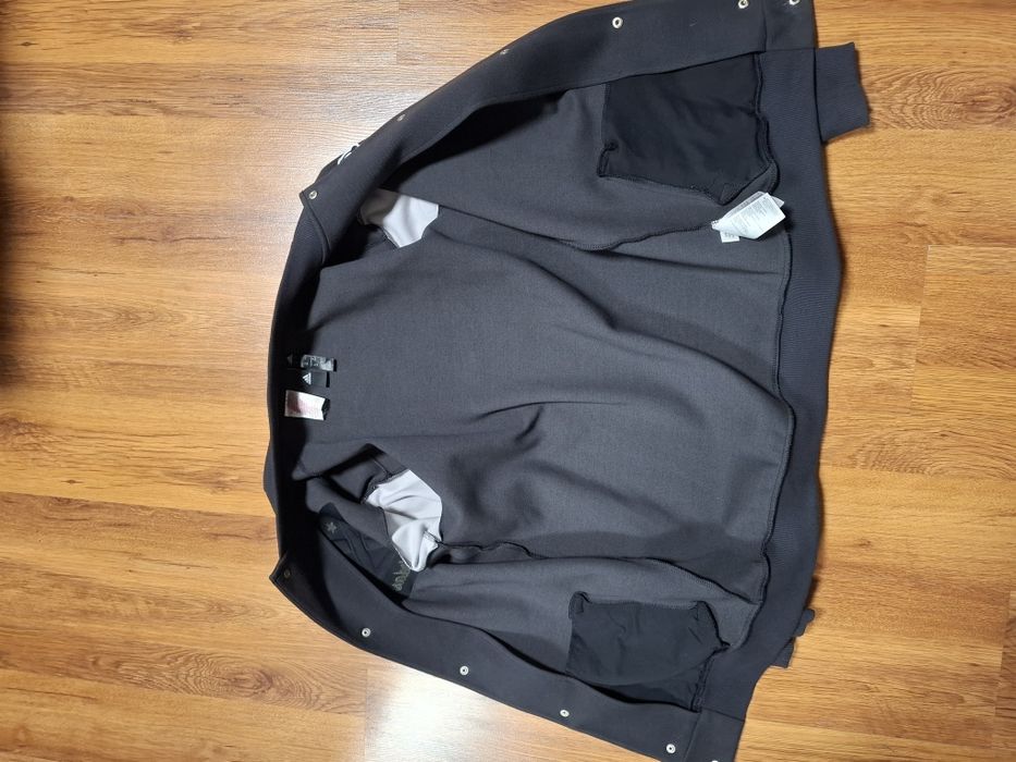 Adidas мъжко яке M размер.