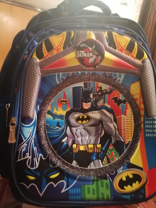 Мольберт, рюкзак, груша, хулахуп