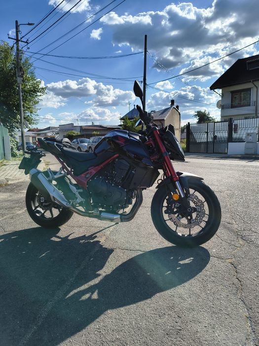 Honda Hornet 750 2024