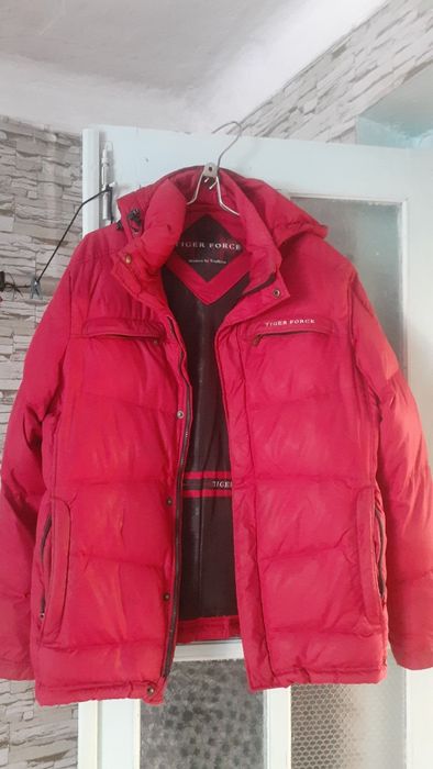 Продам пуховик зимний