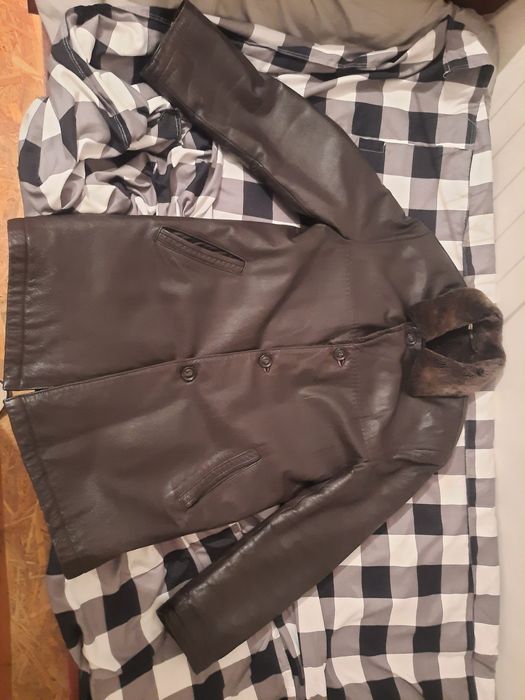 Куртка кожаная в хорошем состоянии
