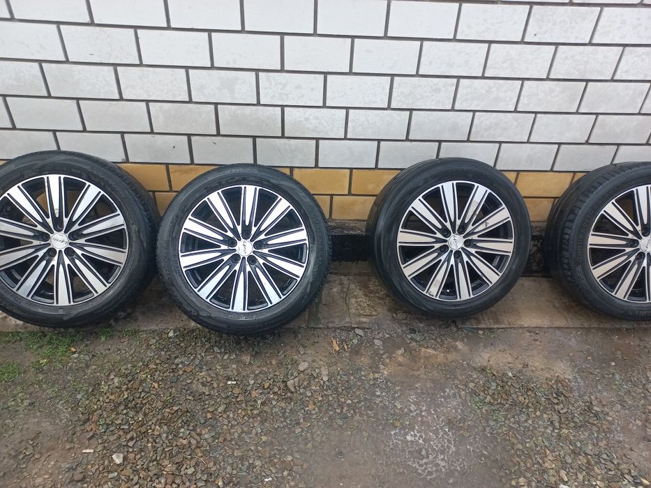 Диски 18,с резиной размер 5×114,3