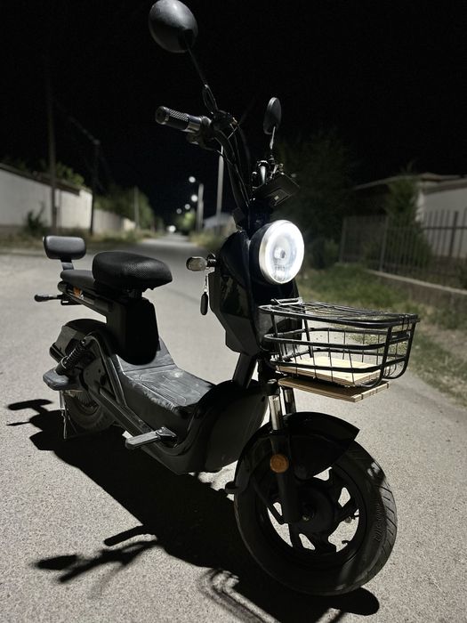 Мопед скутер