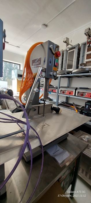 Arra gõsht suyak kesadigan apparat Turkiya Bosfor Arginal Professional
