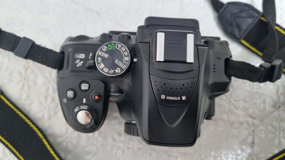 Продам nikon d 5300 body
