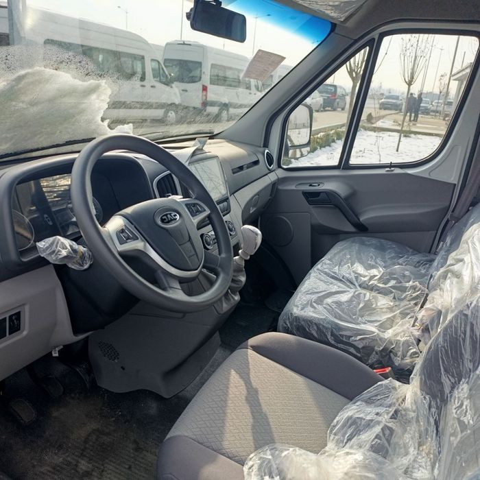 JAC  Sunray

JAC Sunray -надежный коммерческий микроавтобус вместимост