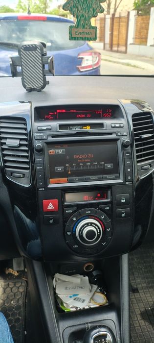 KIA Venga 2010 — imagine 5