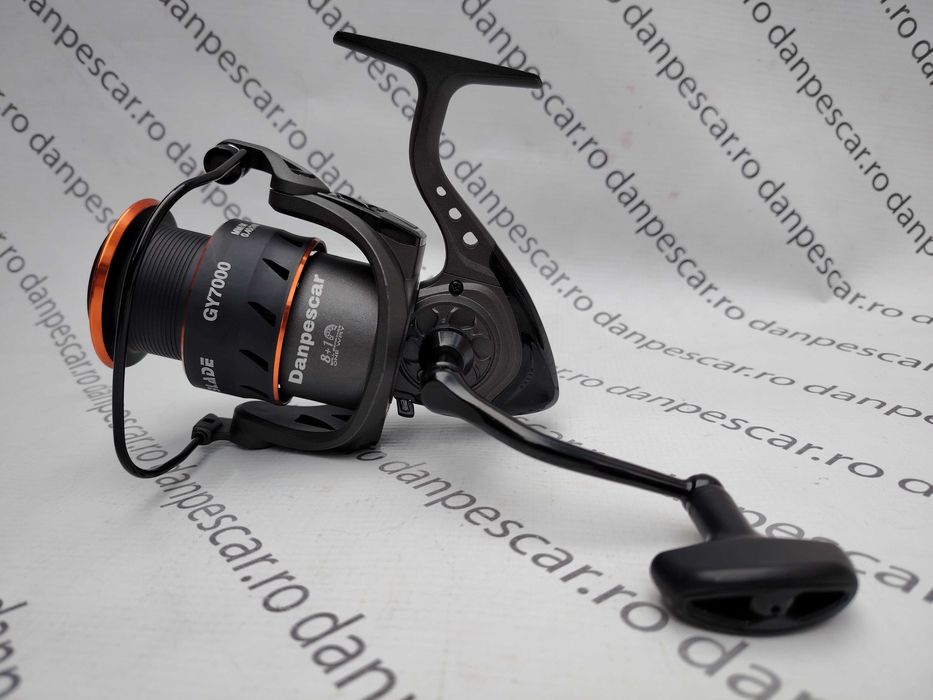 Mulineta Crap si Feeder Wind Blade GY7000 9Rulmenti