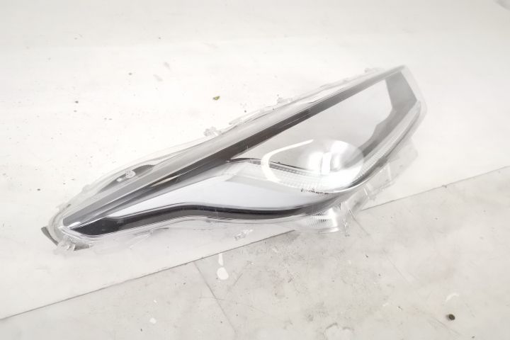 Оригинално Дясно Предно Стъкло / Toyota Yaris XP210 Оригинално дясно п