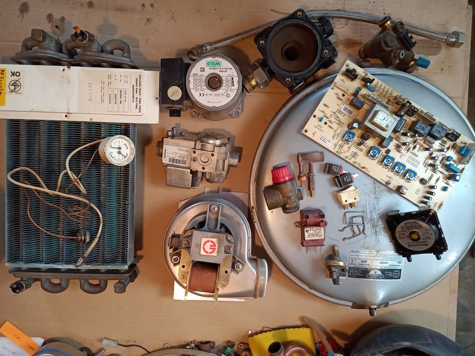 Buderus Logamax  U012-24 28K placa electronica Fluxostat Vana gaz