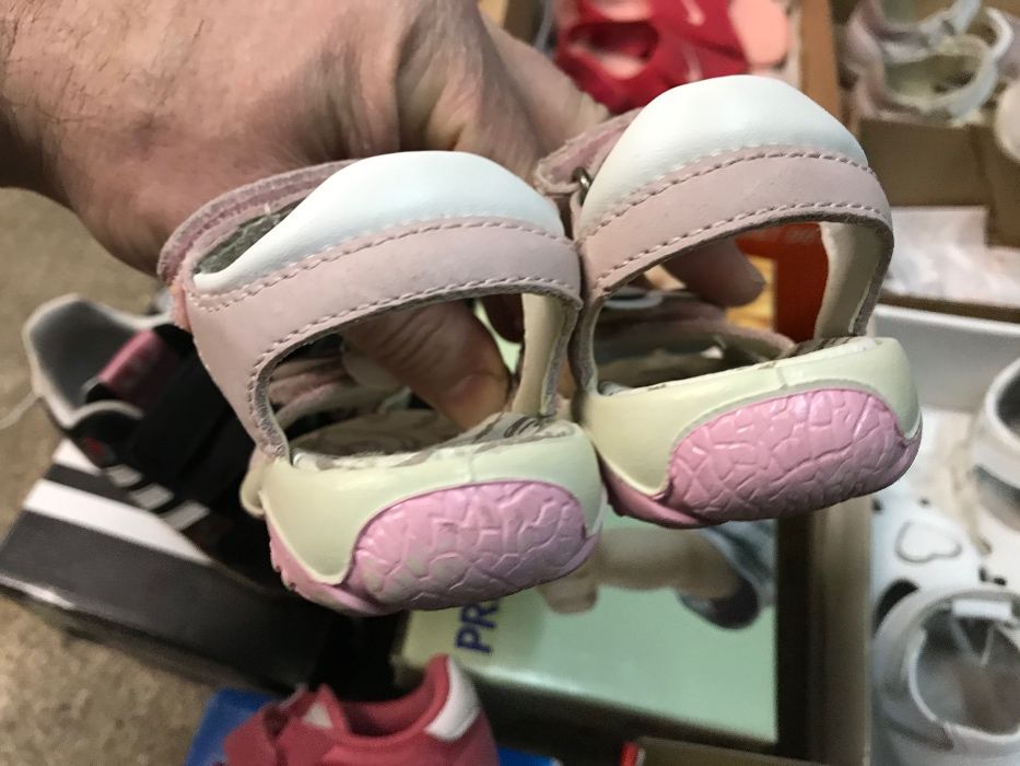 Primigi сандали за момиче 24