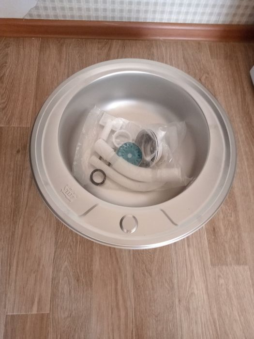 Продам куханную раковину