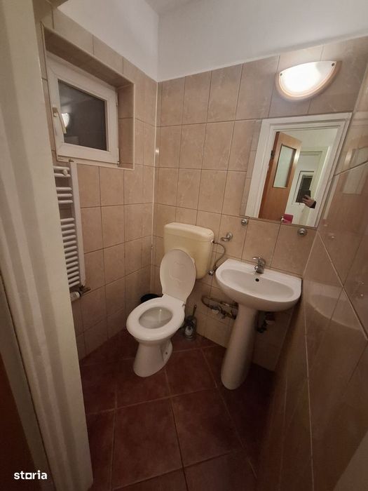 Particular-Vand apartament Lacul Tei,3 camere decomandat,2 bai