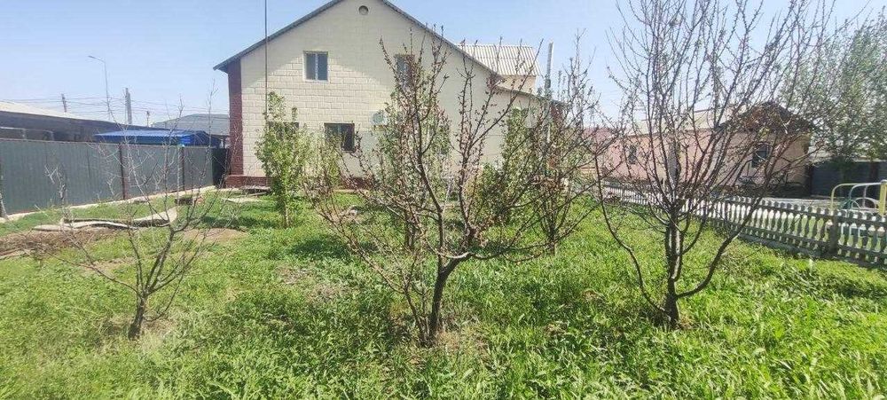 Частный дом с мансардой