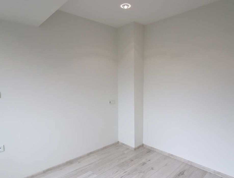 Продава се Тристаен апартамент в Русе, Здравец - 76 кв.м за 1561 €/кв.м - Снимка #8