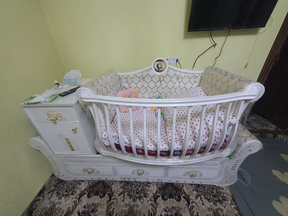 Bolalar uchun karavat divani shkofchasi