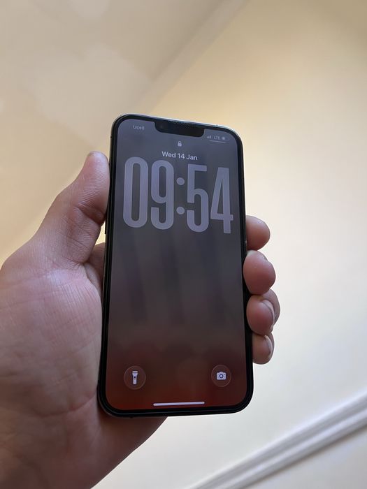 iPhone 13 pro ideal holatda