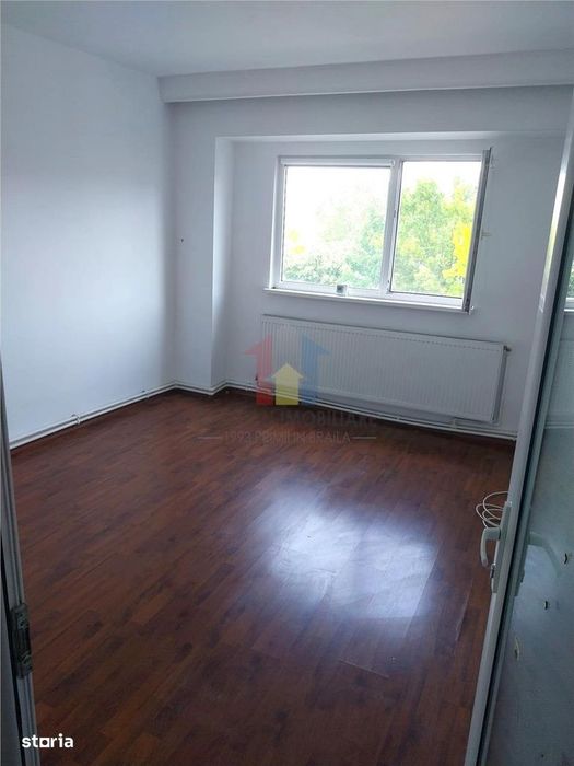 SPATIOS! Apartament 3 Camere, zona catedrala 82 mp