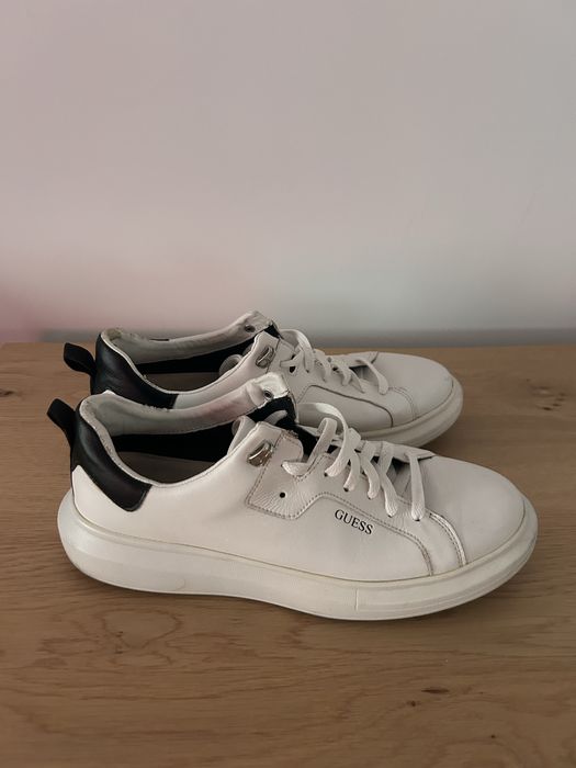 Adidasi Guess barbati marimea 45