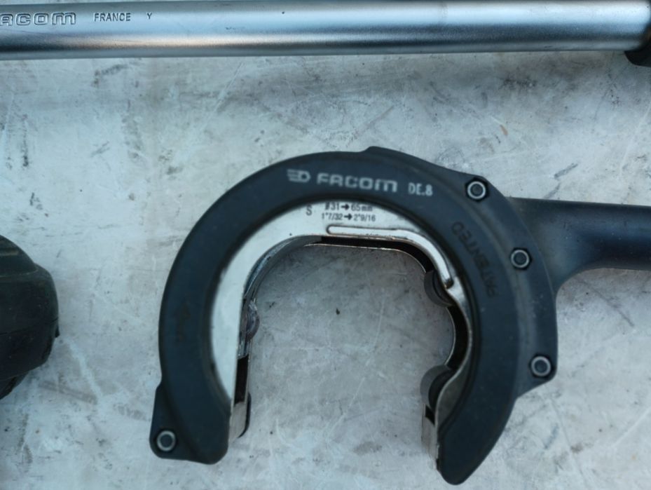 Инструменти facom