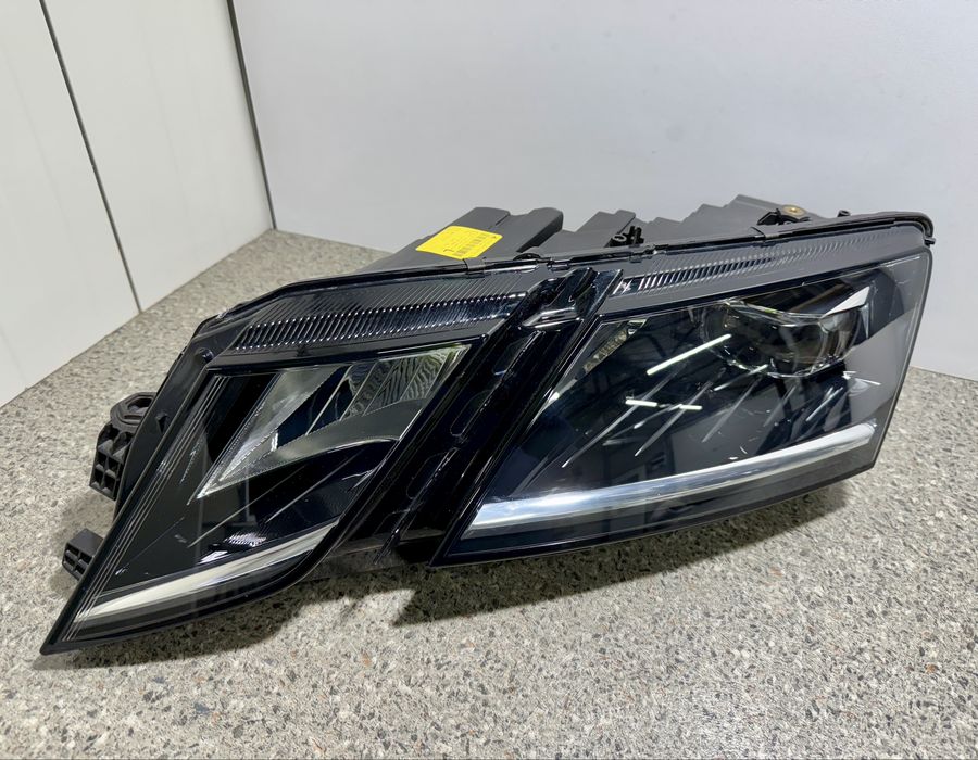 Far stânga full led octavia 3 facelift