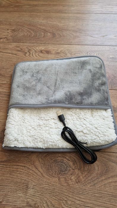 Подгряваща възглавница за крака