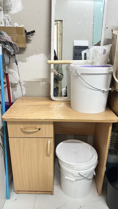 Отдам стол-парту