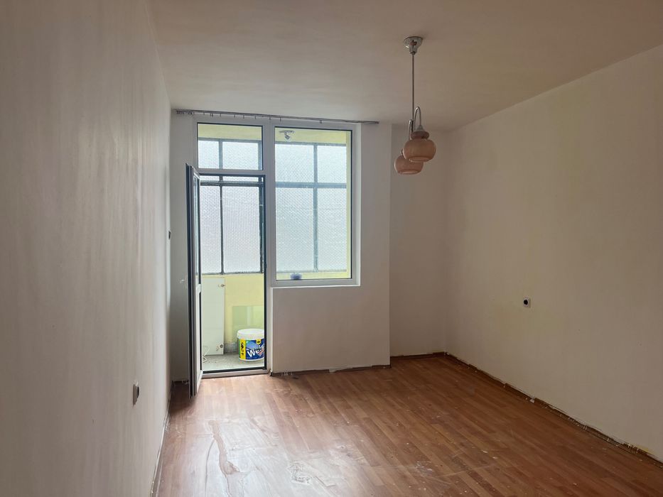 Продава се Четиристаен апартамент в Благоевград, Идеален център - 122 кв.м за 1394 €/кв.м - Снимка #1