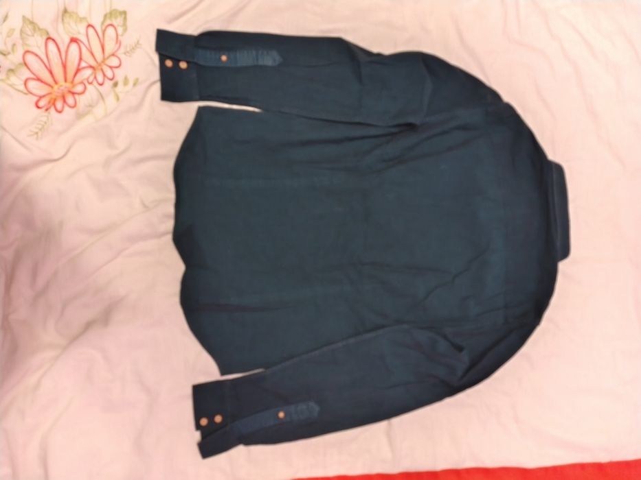 Vând patru cămăși